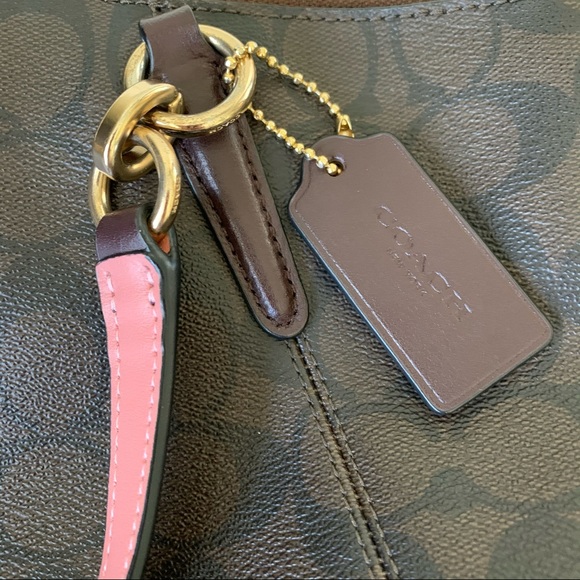 SOLD* COACH Kelsey Satchel - Picture 6 of 10